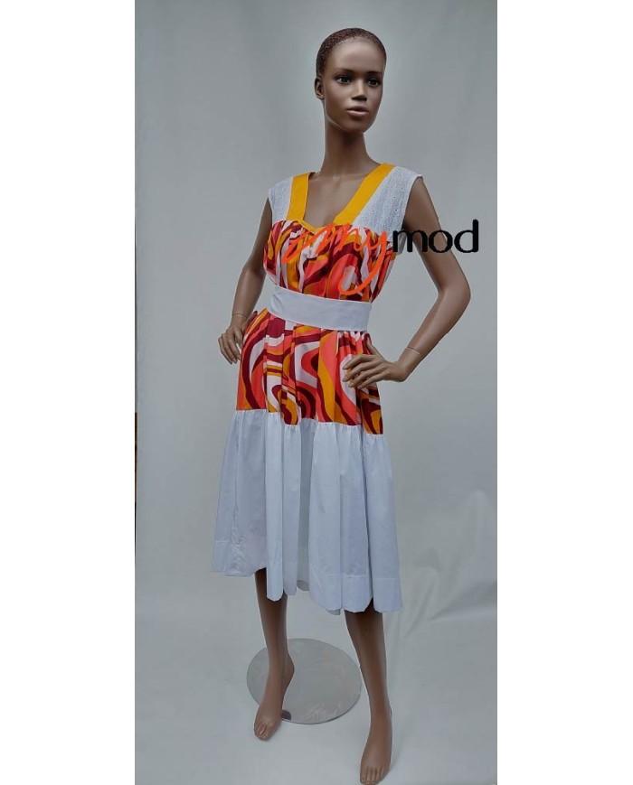 Robe longue évasée col V brodée | MYMOD