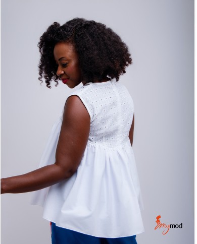 Flared White Lace V-Neck Top | MYMOD