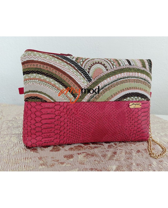 Red Printed Flat Clutch | MYMOD